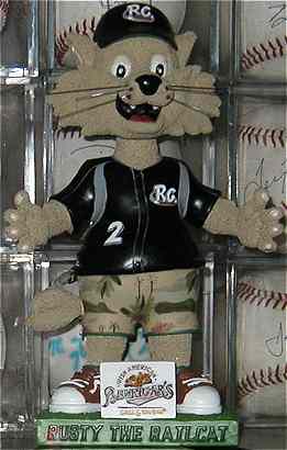 Rusty the RailCat bobblehead back