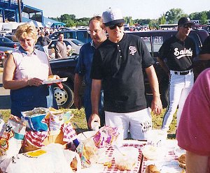 Bill Murray tailgating