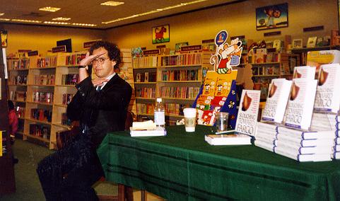 Neal Karlen clowning around before a book reading